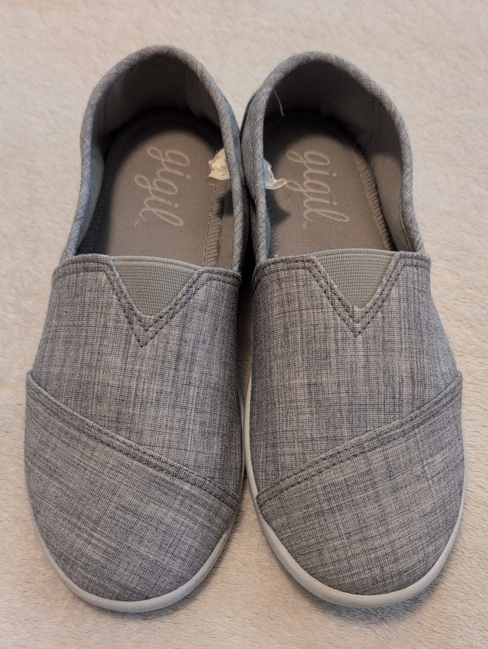 Kids Slip-On Canvas Shoes in Gray